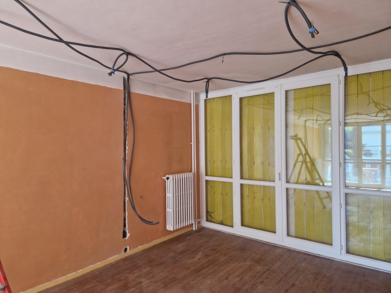 Devis électricien Saint Adresse proche Le Havre : Rénovation électrique complète d'un appartement dans une résidence privée