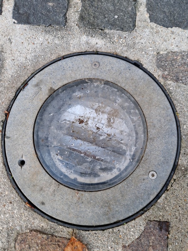 Artisan électricien secteur Fécamp : Remplacement d'éclairages encastrables DISANO pour éclairage de façade extérieure