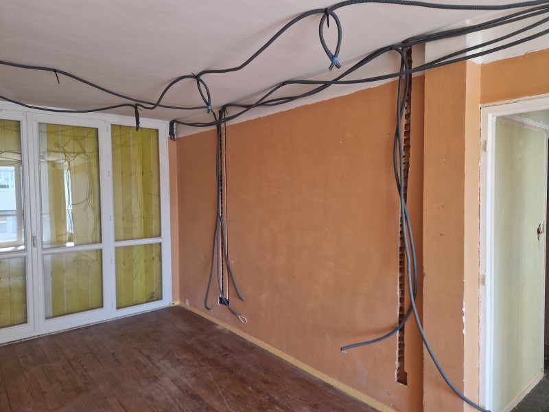 Devis électricien Saint Adresse proche Le Havre : Rénovation électrique complète d'un appartement dans une résidence privée