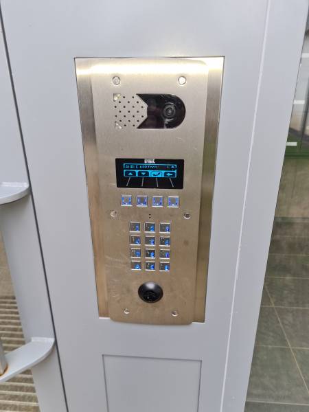 Installation d'un interphone collectif dans une résidence proche de Fécamp 76